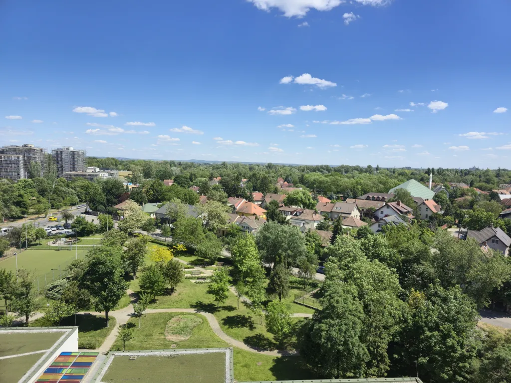 Egyszobás panorámás üres lakás erkéllyel, Budapest 3. kerület Békásmegyer Pünkösdfürdő utca 38-40., 170 000 Ft/hó